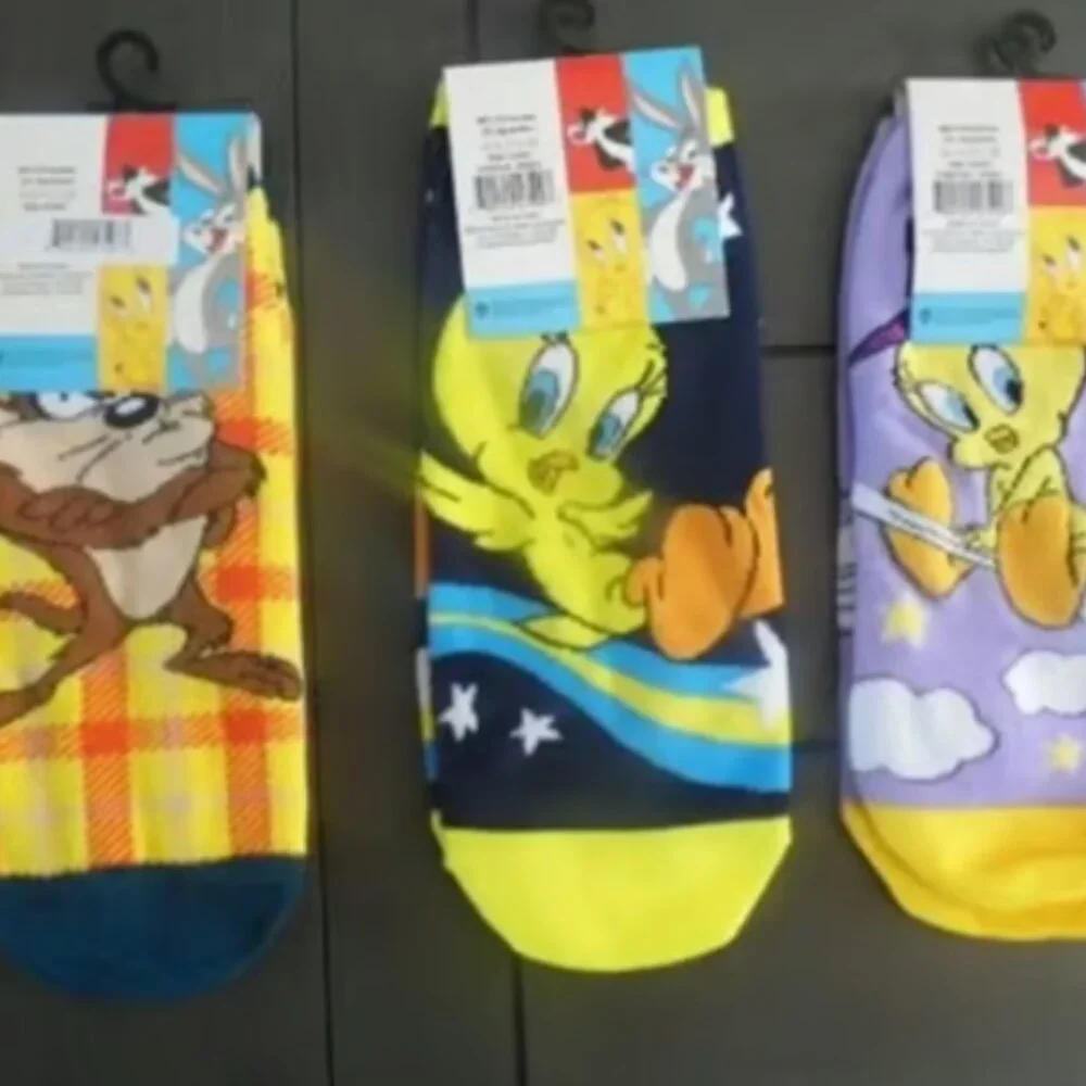 Looney Tunes Ankle High Socks, 3 Pairs Size 9-11